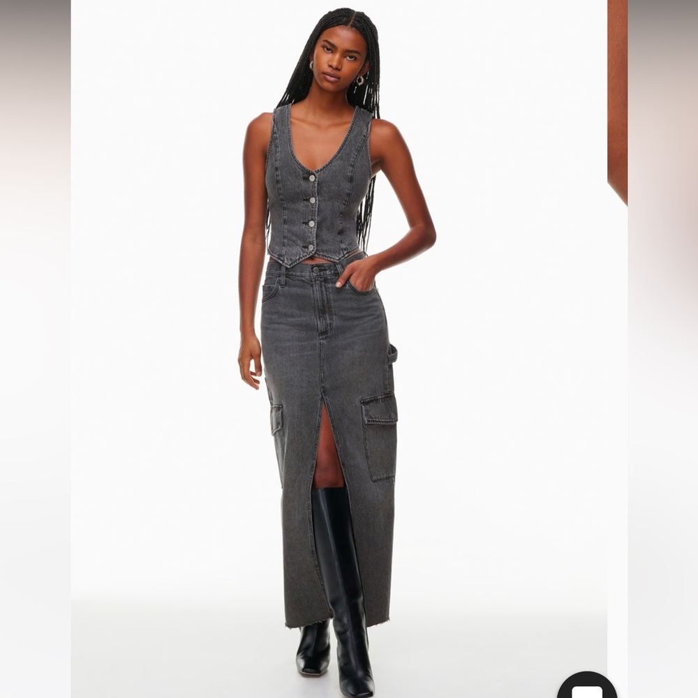 Aritzia - 90s Maxi Cargo Skirt